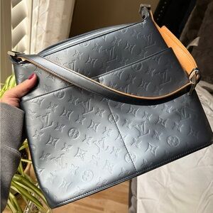 Louis Vuitton Sutter   in anthracite monogram glace